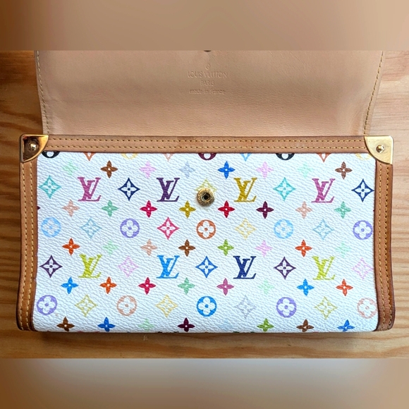 Louis Vuitton Wallet - Picture 10 of 14